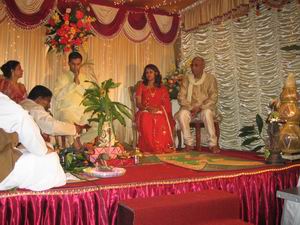 un mariage indien traditionnel - c�r�monie du safran