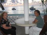 Jeanine et sa "soeur" Anita ! � Flic en Flac