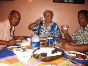 Clment, Ren et Daniel au restaurant seychellois